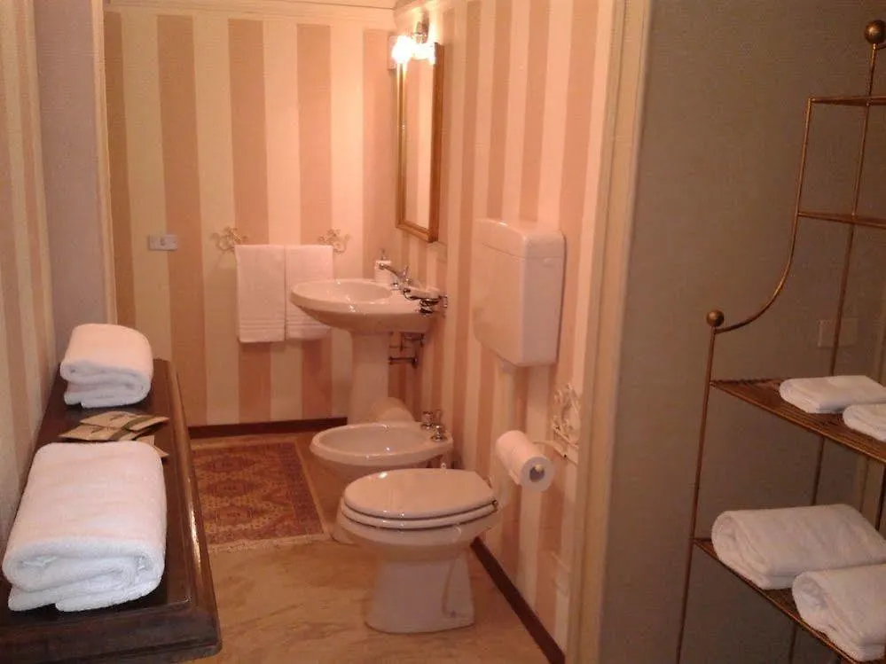Antica Dimora Bed & Breakfast Bergamo Italy